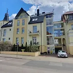 Merry Przy Promenadzie I Blisko Plazy - An Der Promenade Und In Strandnaehe Villa *