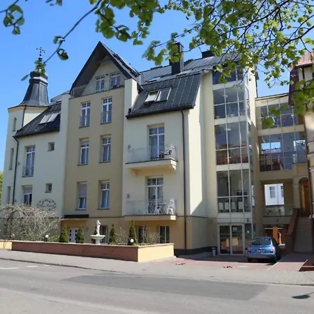 Merry Villa