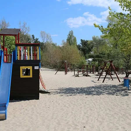 Merry Przy Promenadzie I Blisko Plazy - An Der Promenade Und In Strandnaehe Swinoujscie