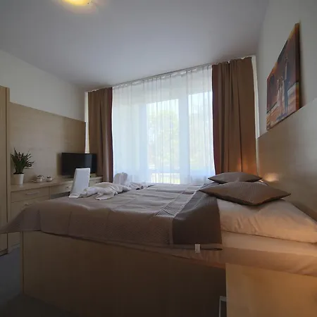 Villa Merry Przy Promenadzie I Blisko Plazy - An Der Promenade Und In Strandnaehe Swinoujscie